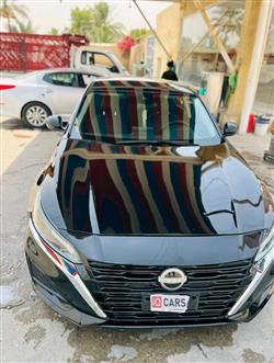 نيسان ألتيما